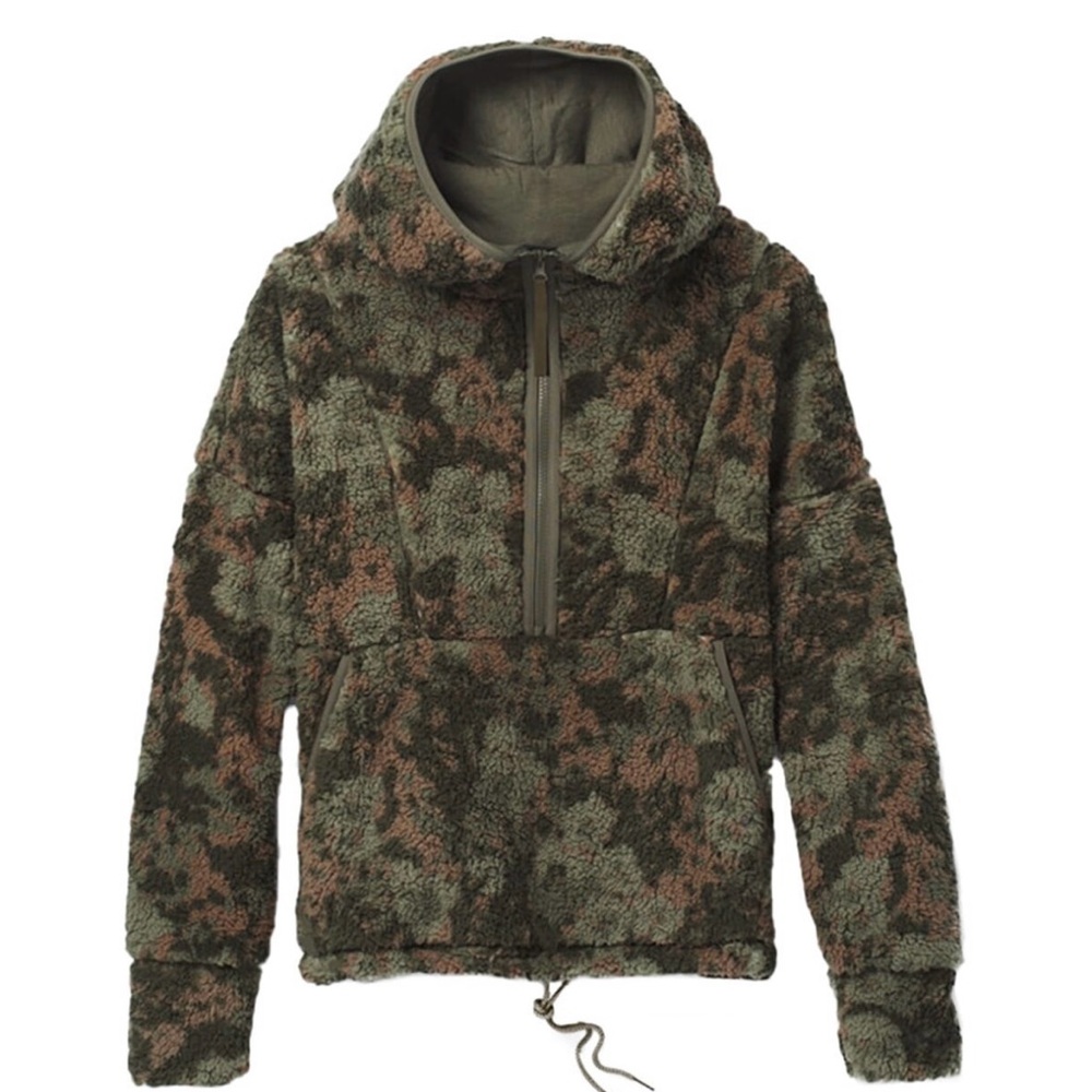 Women’s PrAna- Kale Wildflower Polar Escape 1/2 zip with hood- ultra soft!